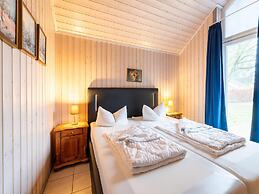 Ferienhaus mit Terrasse und Balkon