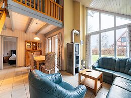 Ferienhaus mit Terrasse und Balkon