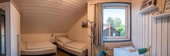 Ferienhaus mit Terrasse und Balkon