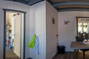 Ferienhaus mit Terrasse und Balkon