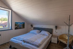 Ferienhaus mit Terrasse und Balkon