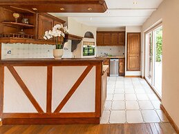 Stunning Holiday Home for 5 Adults in Recht