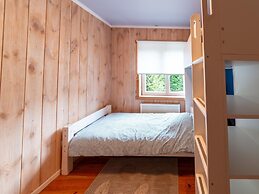 Stunning Holiday Home for 5 Adults in Recht