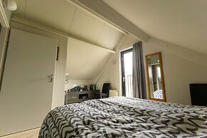 Cosy Holiday Home With Garden