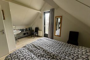 Cosy Holiday Home With Garden