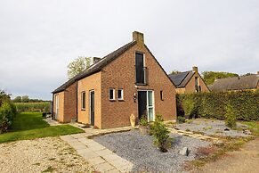 Cosy Holiday Home With Garden