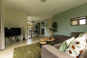 Cosy Holiday Home With Garden