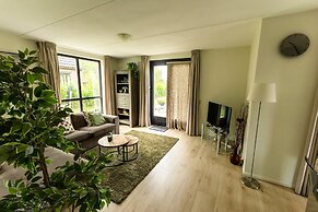 Cosy Holiday Home With Garden