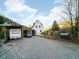 Cosy Holiday Home Yalet in Brilon-wald