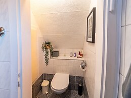 Cosy Holiday Home Yalet in Brilon-wald