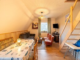 Cosy Holiday Home Yalet in Brilon-wald