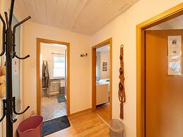 Cosy Holiday Home Yalet in Brilon-wald