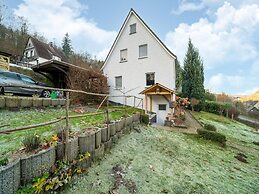 Cosy Holiday Home Yalet in Brilon-wald