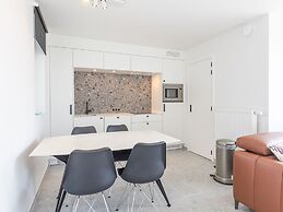 Newly Built Rooftop Flat With Sun-facing Terrace