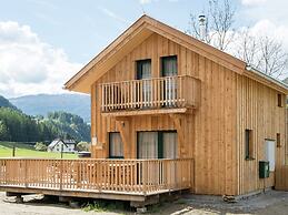 Amazing Chalet With hot tub