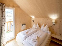 Amazing Chalet With hot tub