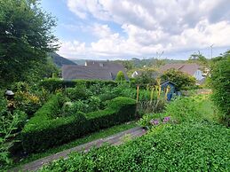 Holiday Apartment With Terrace in Winterberg