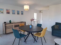 Aapartment, sea View in the Distance and E-bike