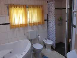 Ferienhaus mit Herrlichem Garten