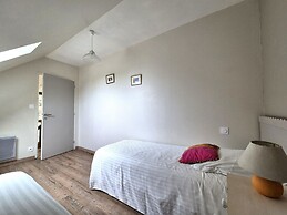 Premium Penty in a Quiet Location Near the Beach