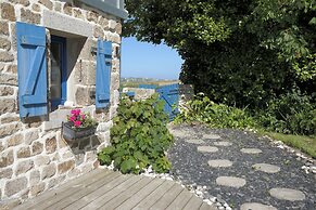 Premium Penty in a Quiet Location Near the Beach