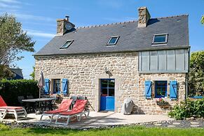 Premium Penty in a Quiet Location Near the Beach