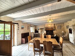 Premium Penty in a Quiet Location Near the Beach