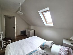 Premium Penty in a Quiet Location Near the Beach