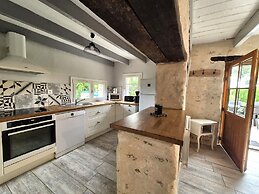 Premium Penty in a Quiet Location Near the Beach