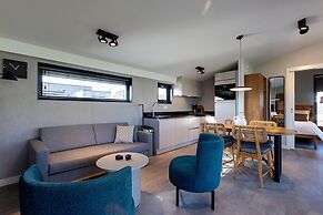Luxury Docklodge on the Water