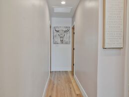 Hollywood Dream Remodeled Pool & Jacuzzi