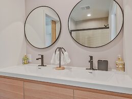 Hollywood Dream Remodeled Pool & Jacuzzi