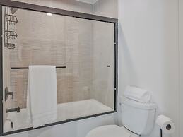 Hollywood Dream Remodeled Pool & Jacuzzi