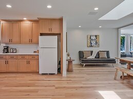 Hollywood Dream Remodeled Pool & Jacuzzi