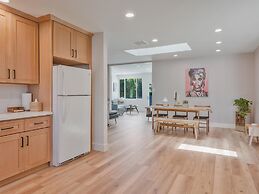 Hollywood Dream Remodeled Pool & Jacuzzi