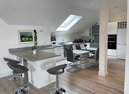 Luxury Waterfront Apartment