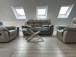 Luxury Waterfront Apartment