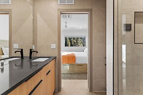 Ina's Way Townhomes, Unit A