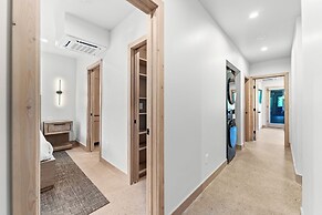 Ina's Way Townhomes, Unit A