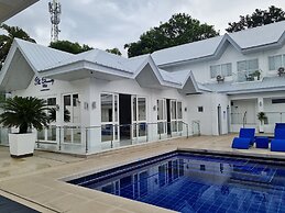 Blu Serenity Villas & Hotel by SMS Hospitality