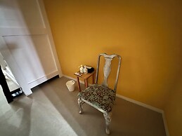 LANAI HOTEL AND Dormitory