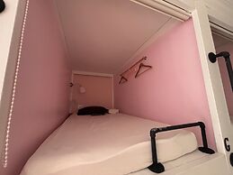 LANAI HOTEL AND Dormitory