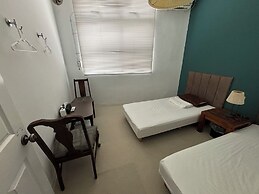 LANAI HOTEL AND Dormitory