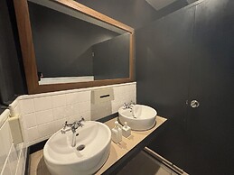 LANAI HOTEL AND Dormitory