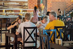 Adora Bay Ke Ga Beach Resort