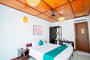 Adora Bay Ke Ga Beach Resort