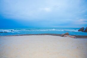 Adora Bay Ke Ga Beach Resort - Onsite Water Park