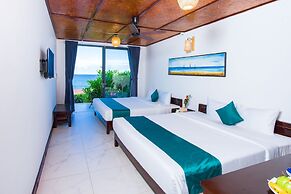 Adora Bay Ke Ga Beach Resort - Onsite Water Park