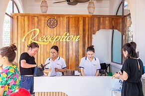 Adora Bay Ke Ga Beach Resort