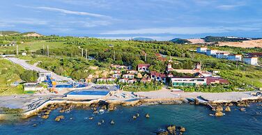 Adora Bay Ke Ga Beach Resort - Onsite Water Park